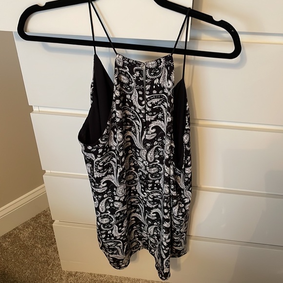 Express Tank Top - Picture 2 of 2